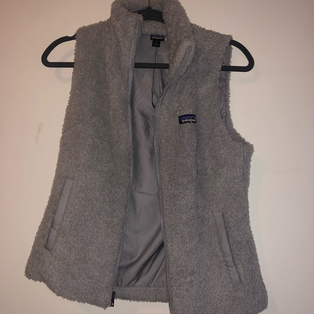 Los Gatos vest